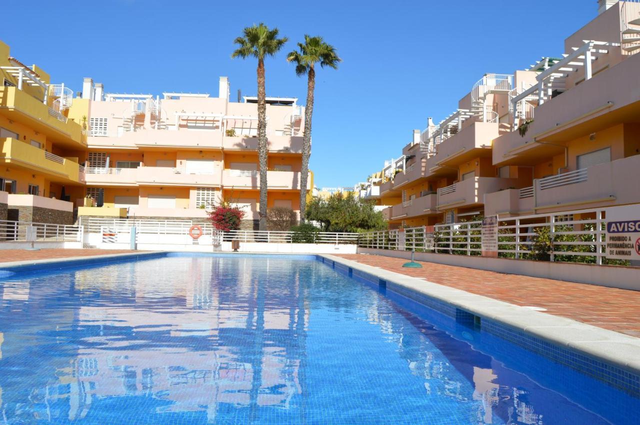 Apartamentos Cabanas Golf ตาวิรา ภายนอก รูปภาพ