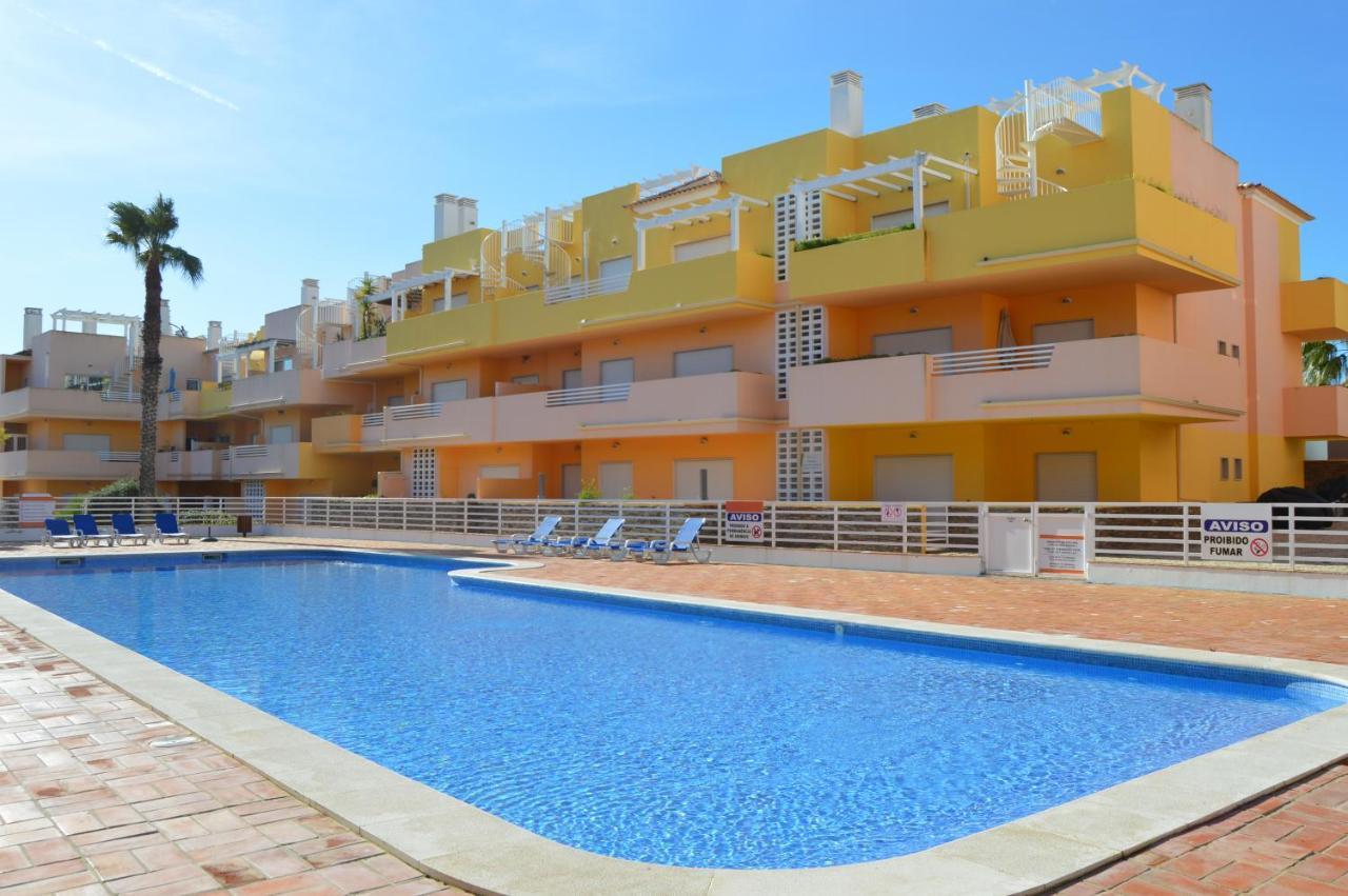 Apartamentos Cabanas Golf ตาวิรา ภายนอก รูปภาพ