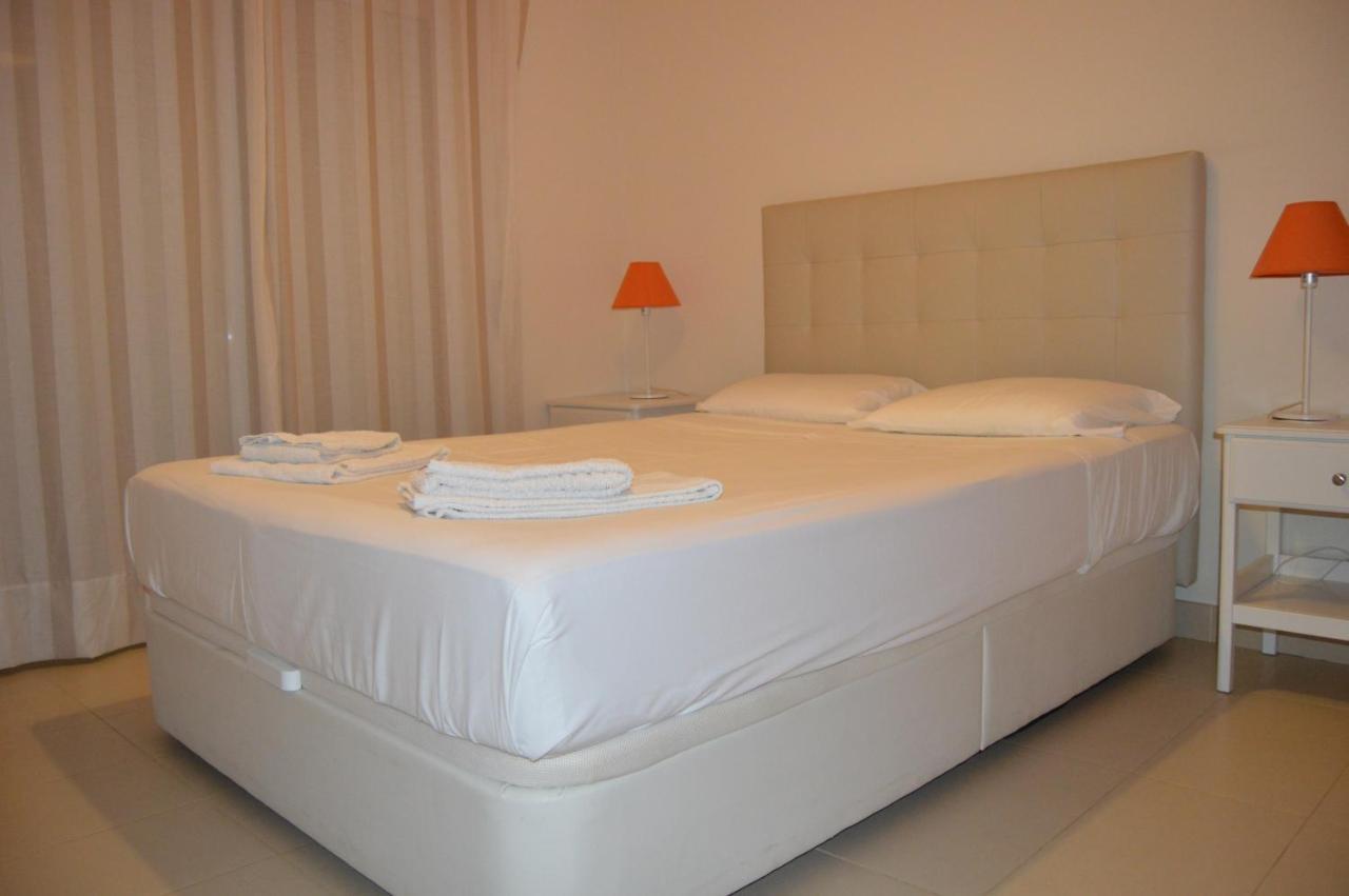 Apartamentos Cabanas Golf ตาวิรา ภายนอก รูปภาพ